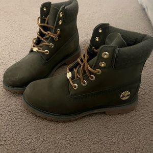 Women’s size 8 Timberland boots